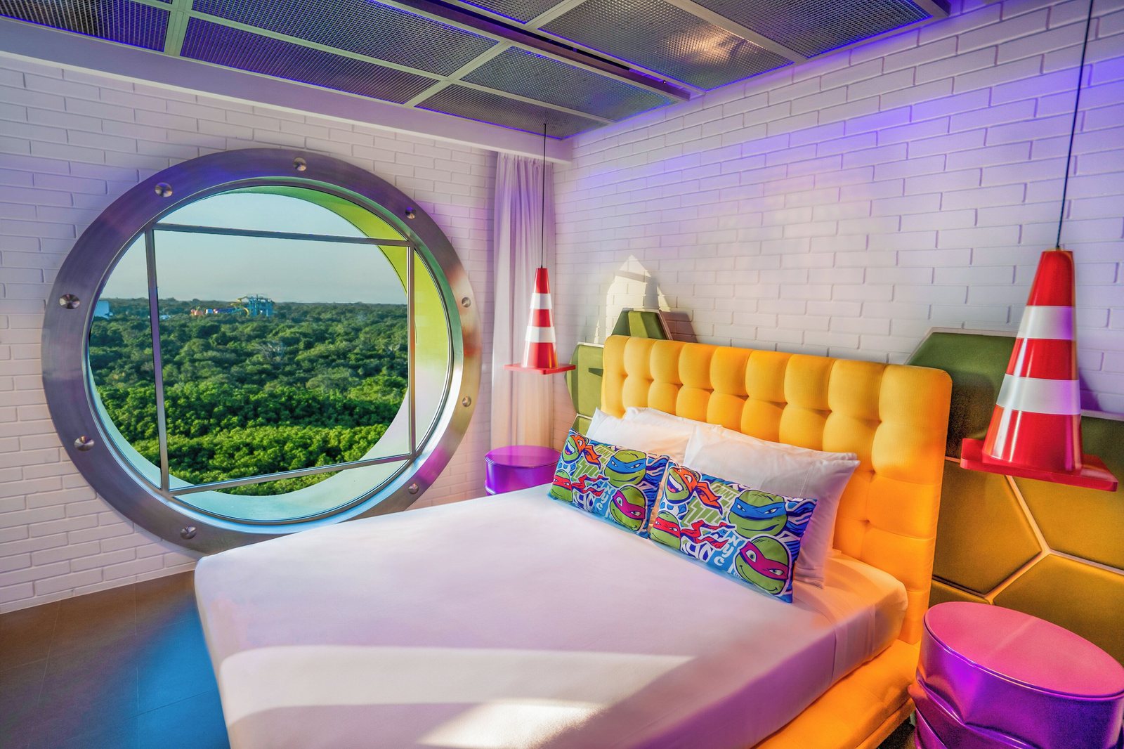 Teenage Mutant Ninja Turtles themed suite with a porthole window at Nickelodeon Riviera Maya